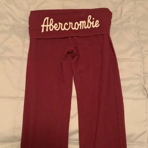Abercrombie maroon bootcut yoga pants